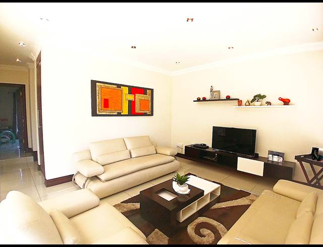 4 BEDROOM GOLF ESTATE FOR SALE IN BLUE VALLEY GOLF ESTATE